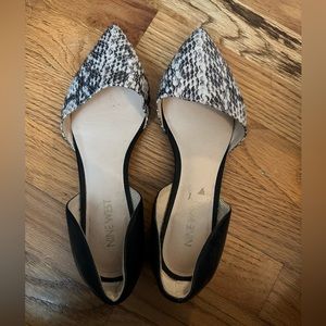Nine West pointed two tones flats
